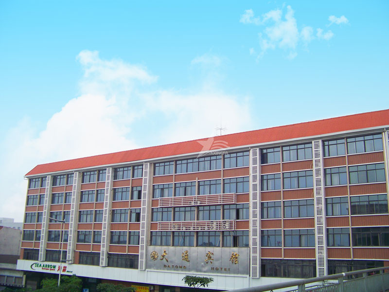 武漢合成樹脂瓦：輕材質高性能，助力屋面建材市場持續發展