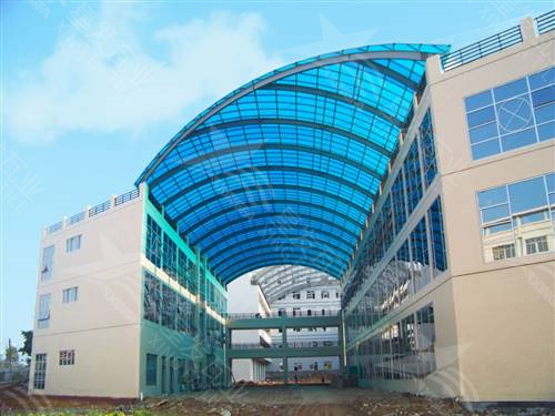 PVC防腐瓦隔熱塑料瓦 隔音降噪PVC采瓦 工程鋼結(jié)構(gòu)停車(chē)場(chǎng)用pvc復(fù)合波浪采光瓦 武漢PVC瓦廠生產(chǎn)制造